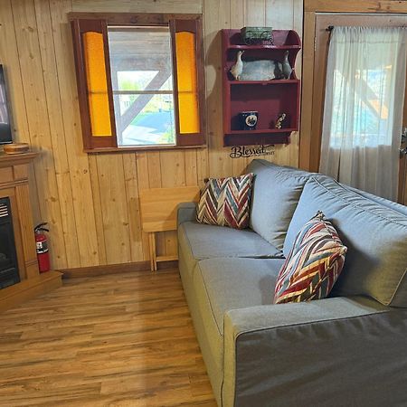 Cozy Cabin Walking Distance To Parkway! Pigeon Forge Exteriér fotografie